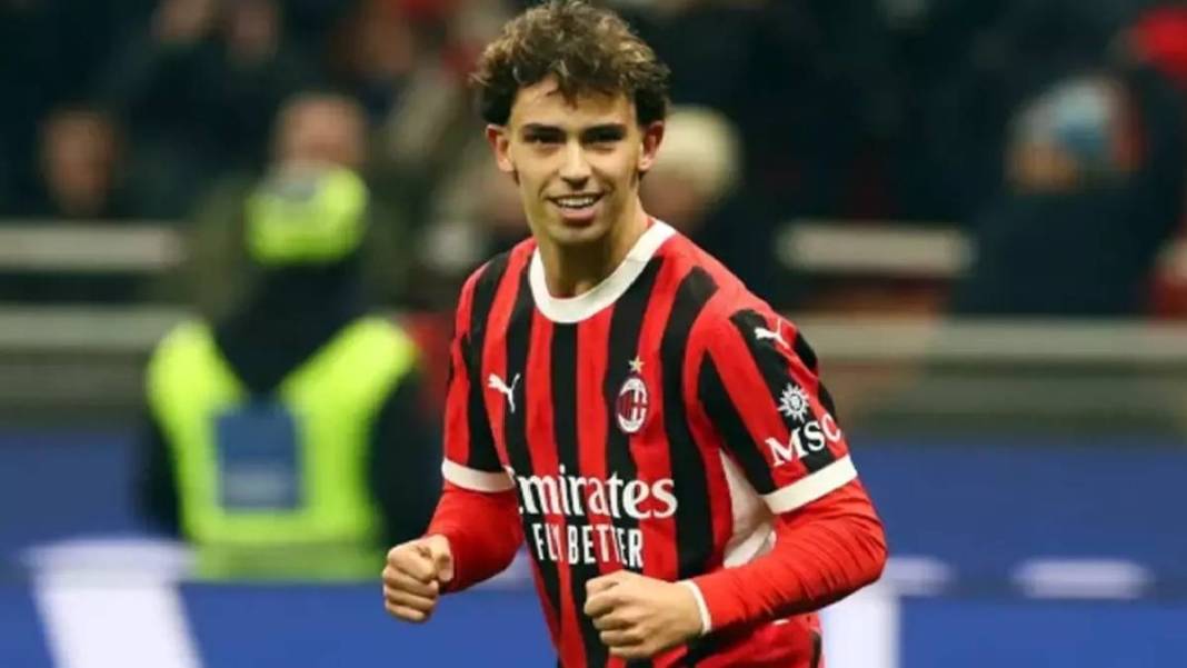 Mourinho'dan gelen teklifi elinin tersiyle itmişti! Okan Buruk 100 milyon euroluk dünya starını getiriyor. Hayırlı olsun 4